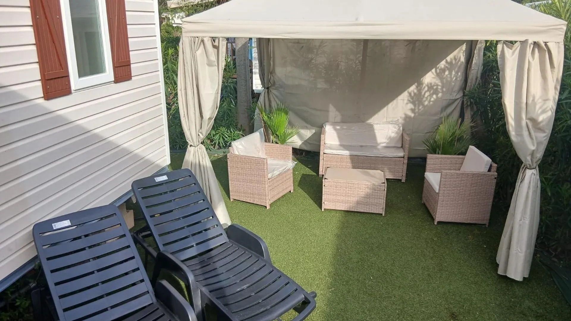 Mobil-Home Le Montourey Frejus 0*,  France